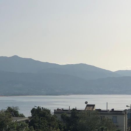 Bel Appartement F3 Vue Sur Le Golfe D'Ajaccio アジャクシオ エクステリア 写真